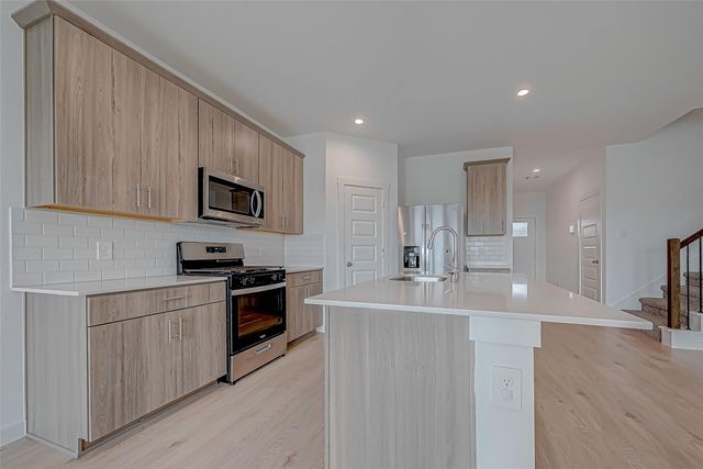 1643 Solana Drive, Fresno, TX 77545