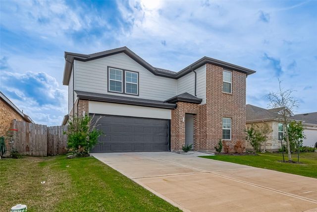 1643 Solana Drive, Fresno, TX 77545