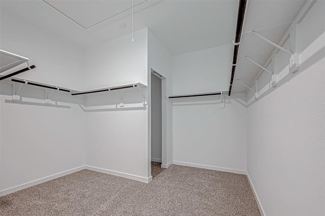 1643 Solana Drive, Fresno, TX 77545