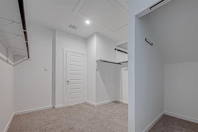 1643 Solana Drive, Fresno, TX 77545