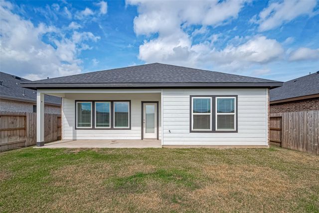 1643 Solana Drive, Fresno, TX 77545