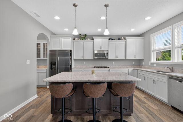 10608 Kensington Lane, Fortville, IN 46040
