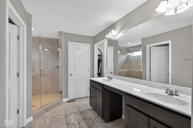 10608 Kensington Lane, Fortville, IN 46040