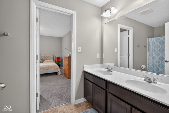 10608 Kensington Lane, Fortville, IN 46040