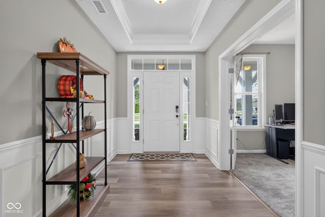 10608 Kensington Lane, Fortville, IN 46040