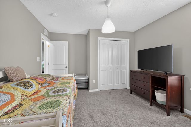 10608 Kensington Lane, Fortville, IN 46040