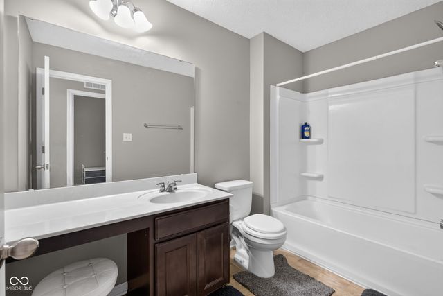 10608 Kensington Lane, Fortville, IN 46040
