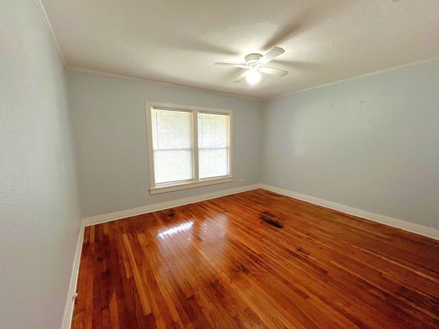 1322 W Bond Street, Denison, TX 75020