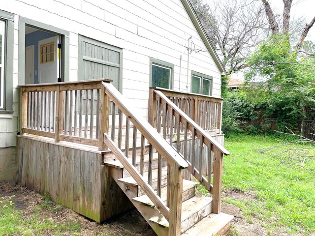 1322 W Bond Street, Denison, TX 75020