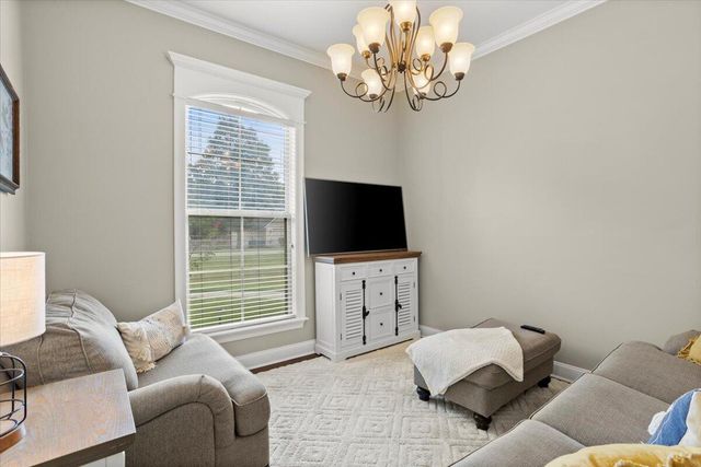 25 W Crockett, Sumrall, MS 39482