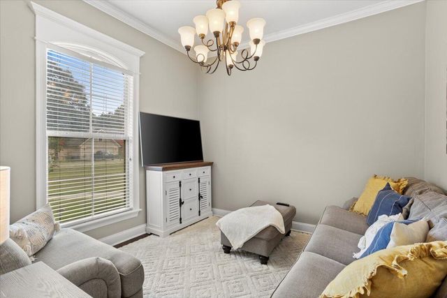 25 W Crockett, Sumrall, MS 39482