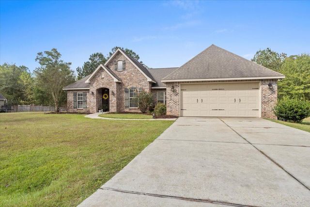 25 W Crockett, Sumrall, MS 39482