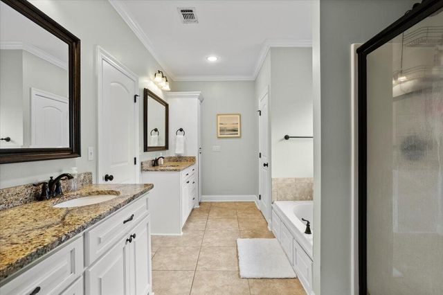 25 W Crockett, Sumrall, MS 39482