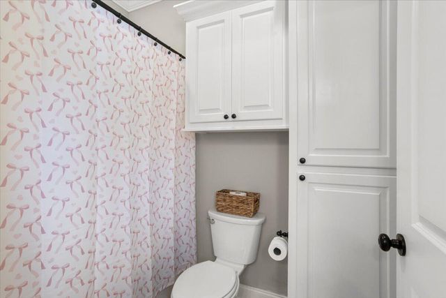 25 W Crockett, Sumrall, MS 39482