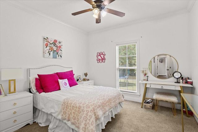 25 W Crockett, Sumrall, MS 39482
