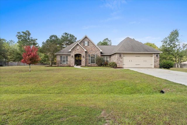 25 W Crockett, Sumrall, MS 39482