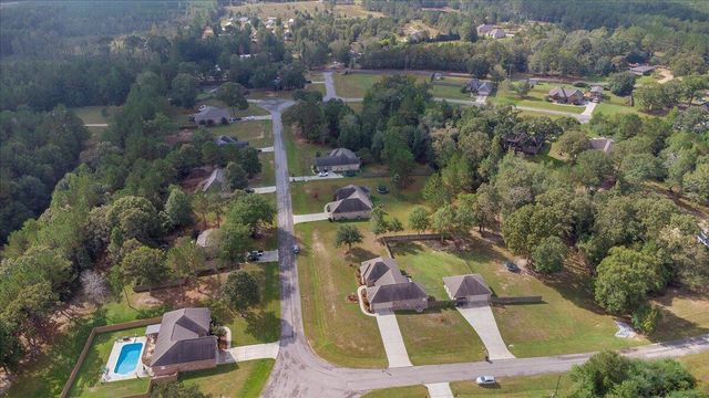 25 W Crockett, Sumrall, MS 39482