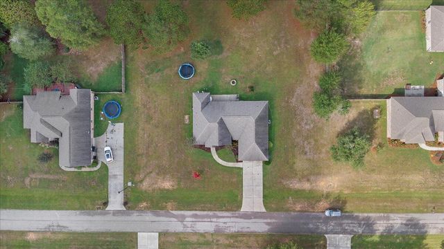 25 W Crockett, Sumrall, MS 39482