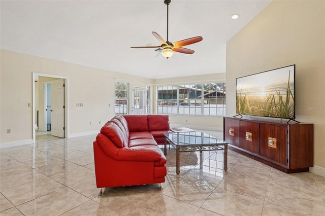 7026 PINEHAVEN DRIVE, Lakeland, FL 33810