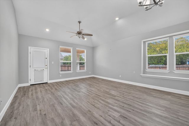 3810 McDougal Street, Greenville, TX 75401