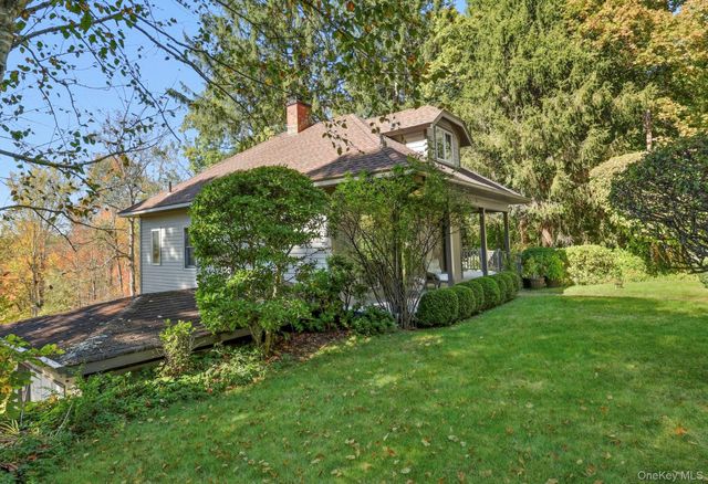 122 Harriman Road, Mount Kisco, NY 10549