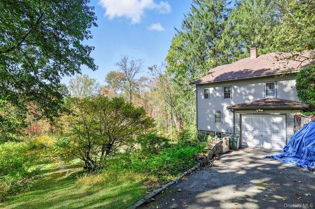 122 Harriman Road, Mount Kisco, NY 10549