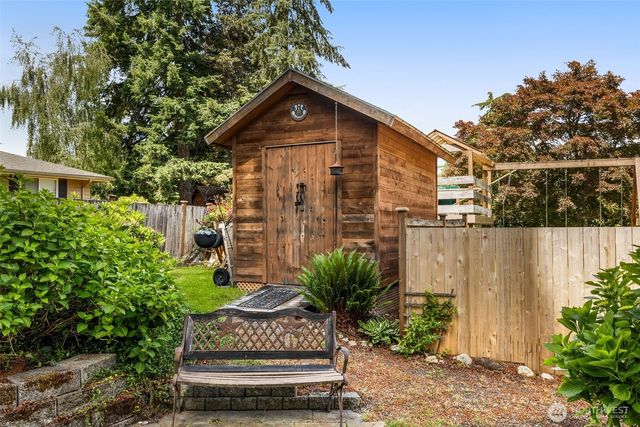 26011 147th Place SE, Kent, WA 98042