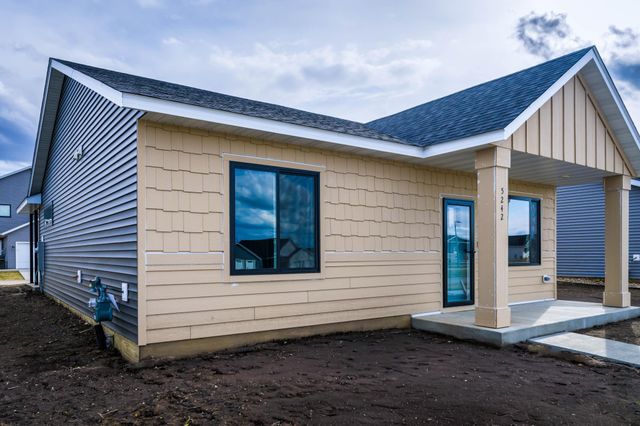 5242 Solstice Place NW, Rochester, MN 55901