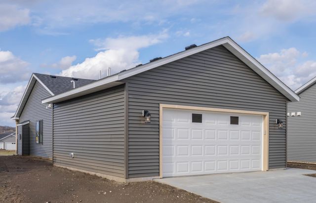 5242 Solstice Place NW, Rochester, MN 55901