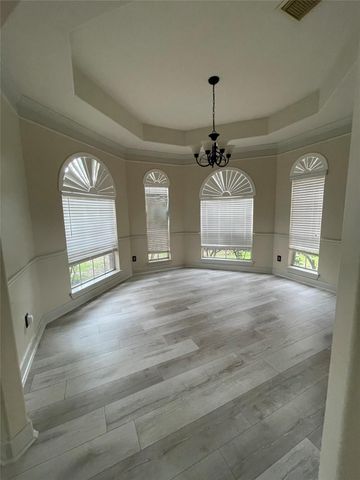 1759 Lakeside Enclave Drive, Houston, TX 77077