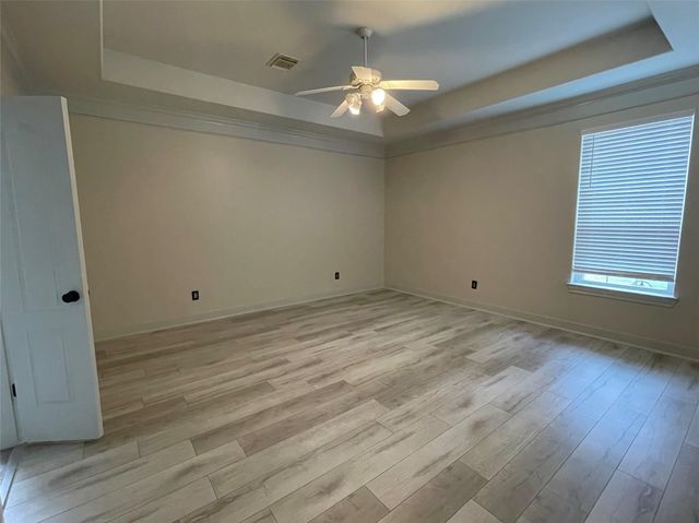 1759 Lakeside Enclave Drive, Houston, TX 77077