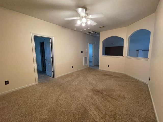 1759 Lakeside Enclave Drive, Houston, TX 77077