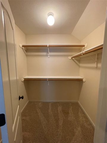 1759 Lakeside Enclave Drive, Houston, TX 77077