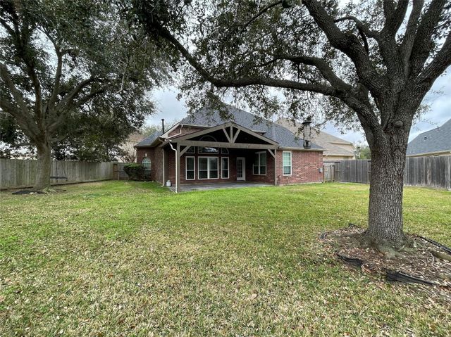 1759 Lakeside Enclave Drive, Houston, TX 77077