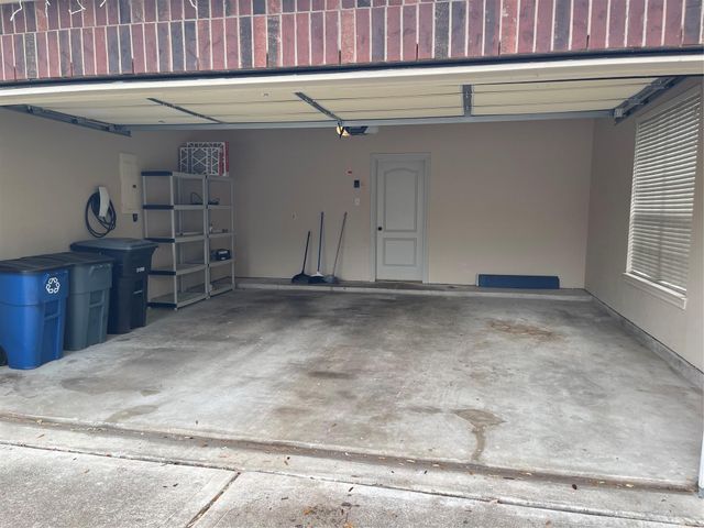 1759 Lakeside Enclave Drive, Houston, TX 77077