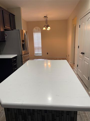 1759 Lakeside Enclave Drive, Houston, TX 77077