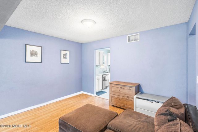 23 Grand Teton Avenue, Howell, NJ 07731