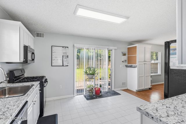 23 Grand Teton Avenue, Howell, NJ 07731