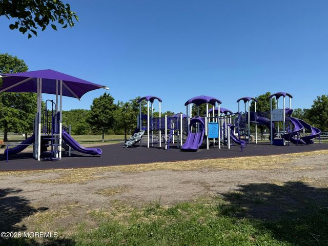 23 Grand Teton Avenue, Howell, NJ 07731