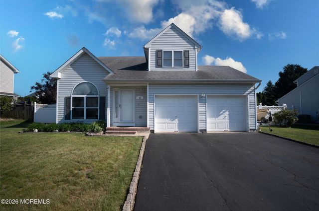 23 Grand Teton Avenue, Howell, NJ 07731