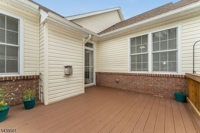 76 Samson Dr, Raritan Twp., NJ 08822