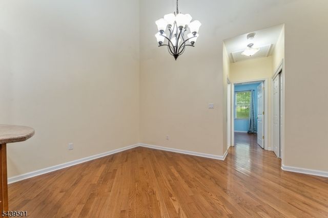 76 Samson Dr, Raritan Twp., NJ 08822