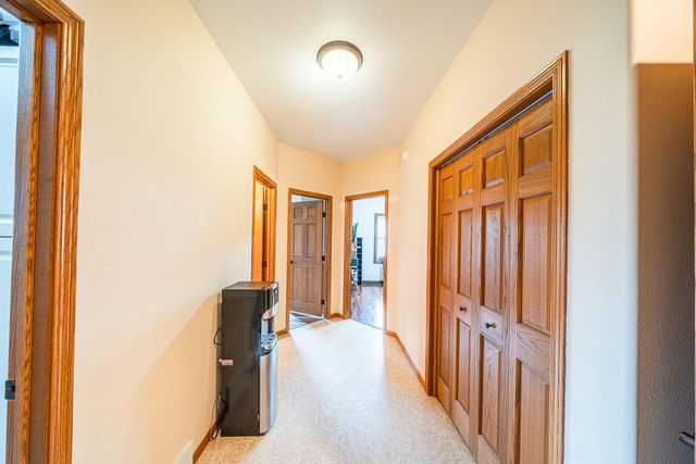 969 32nd Street S, Moorhead, MN 56560