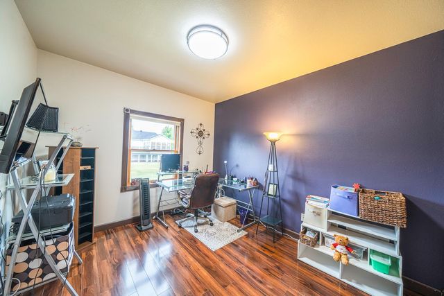 969 32nd Street S, Moorhead, MN 56560