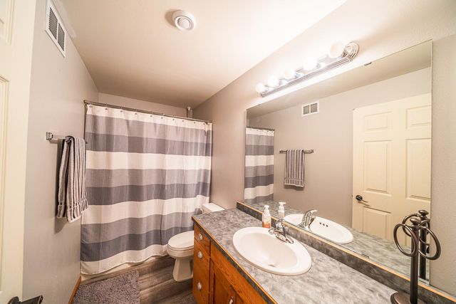 969 32nd Street S, Moorhead, MN 56560