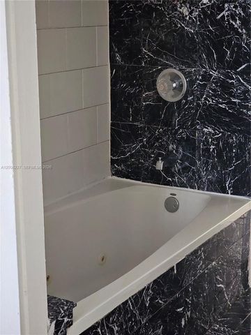 1368 Seaview, North Lauderdale, FL 33068