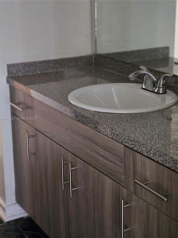 1368 Seaview, North Lauderdale, FL 33068