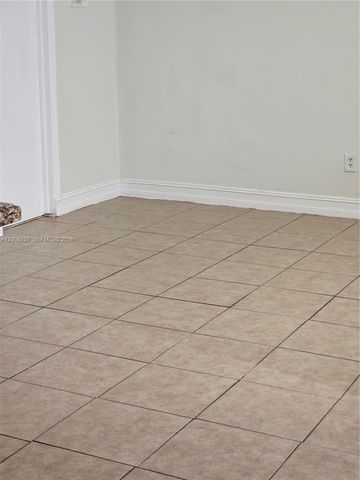 1368 Seaview, North Lauderdale, FL 33068