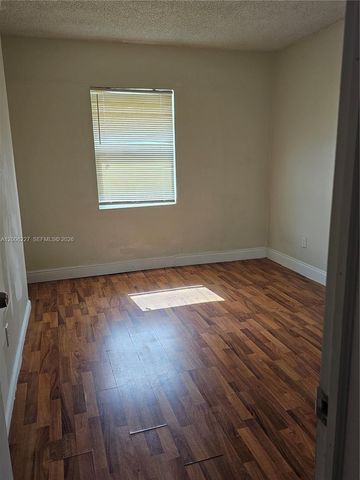 1368 Seaview, North Lauderdale, FL 33068