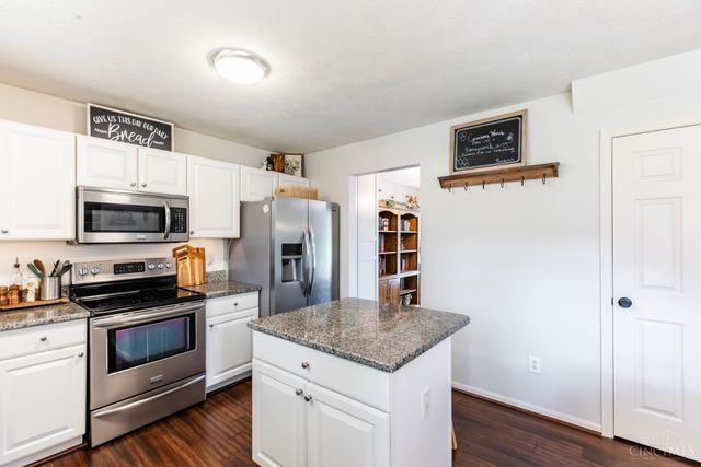 1348 Covedale Lane, Batavia Twp, OH 45102